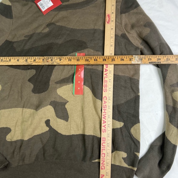 NWT Mossimo supply, Co. women’s M Camo Crew Neck Cotton Pullover A041124 - Picture 5 of 5